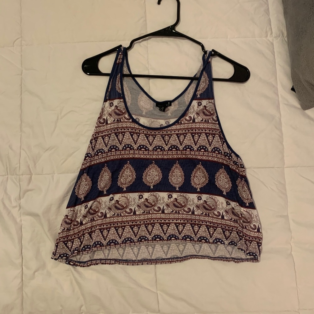 Crop top